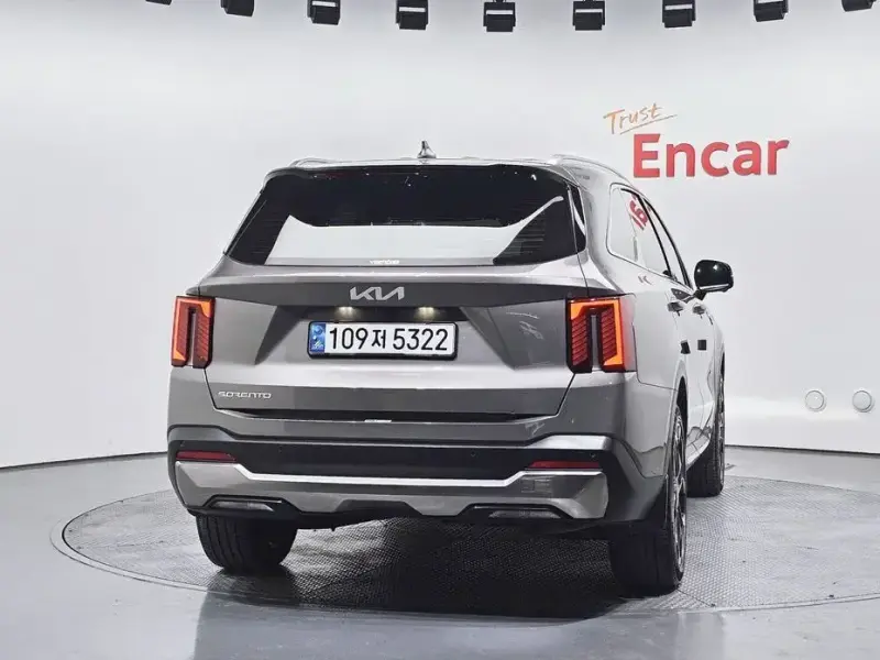 2024 Kia Sorento с пробегом 31 772 км