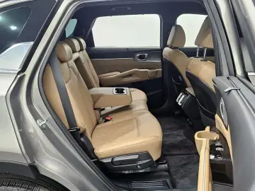 2024 Kia Sorento с пробегом 31 772 км