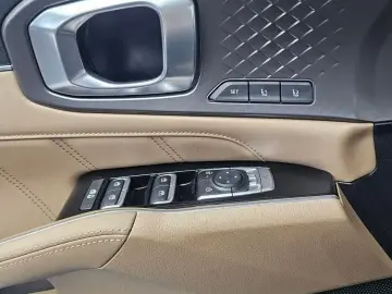 2024 Kia Sorento с пробегом 31 772 км