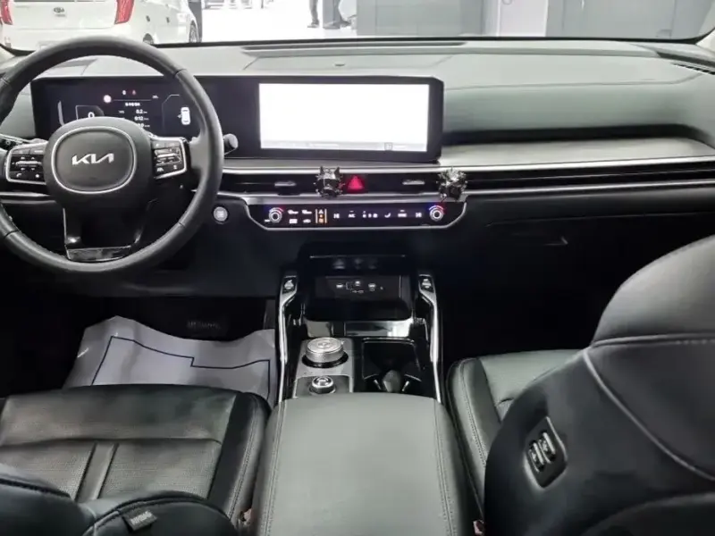 2023 Kia Sorento с пробегом 71 000 км