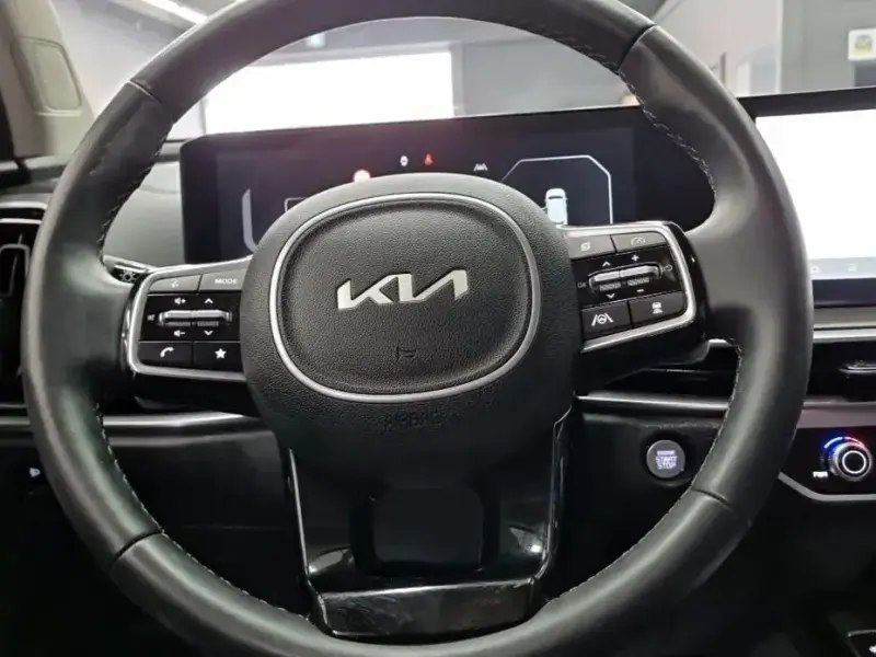 2023 Kia Sorento с пробегом 71 000 км