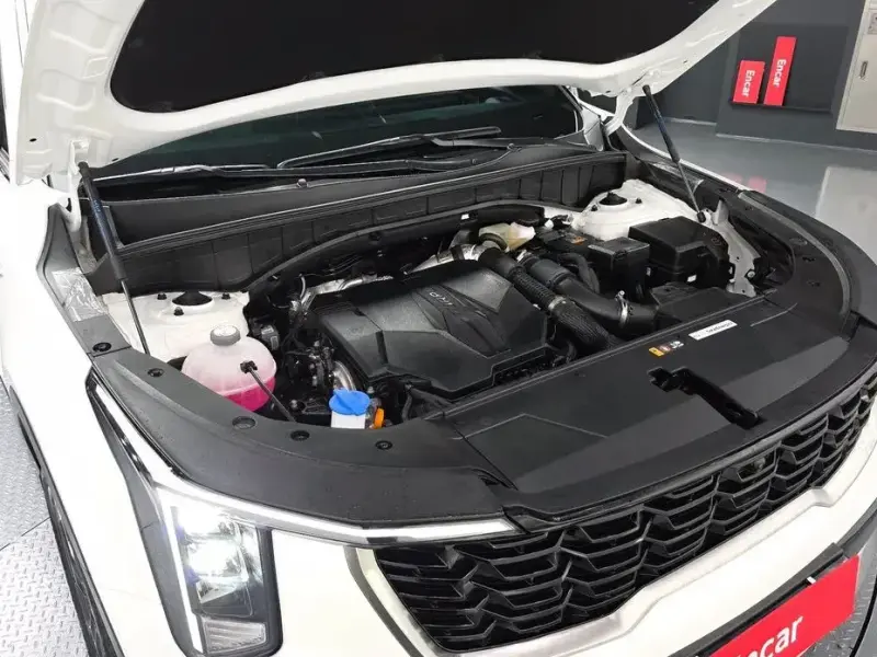 2025 Kia Sorento с пробегом 4 389 км