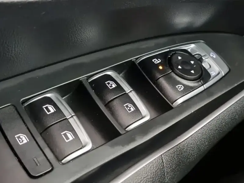 2023 Kia Sorento с пробегом 71 000 км