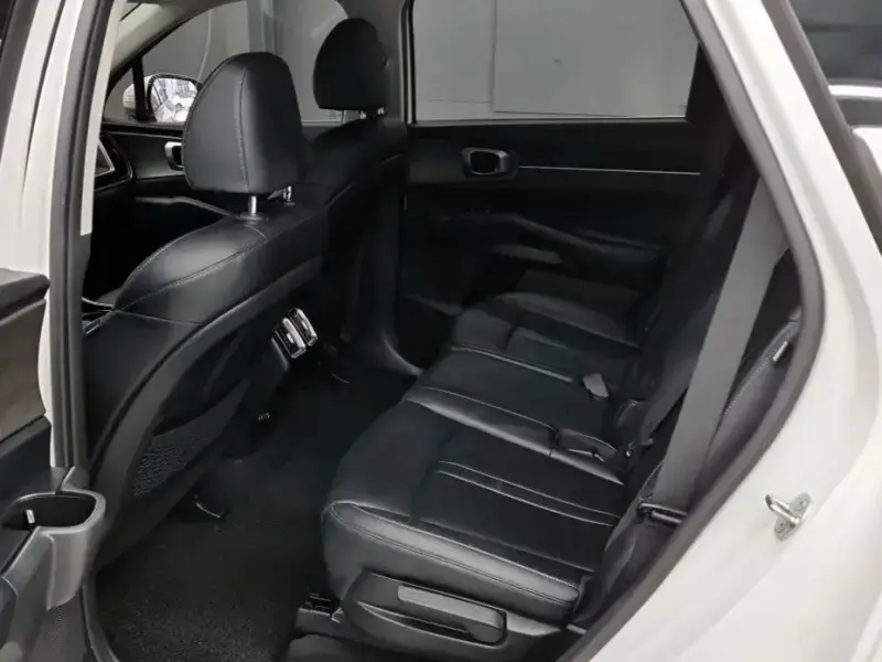 2023 Kia Sorento с пробегом 71 000 км