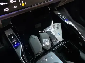 2025 Kia Sorento с пробегом 4 389 км