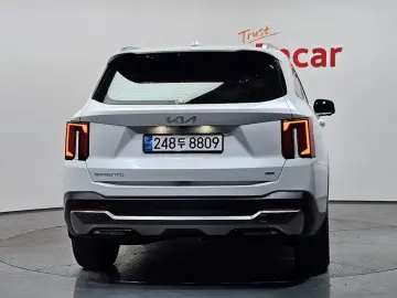 2023 Kia Sorento с пробегом 52 679 км