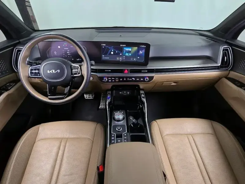 2024 Kia Sorento с пробегом 56 554 км