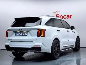 2024 Kia Sorento с пробегом 21 107 км