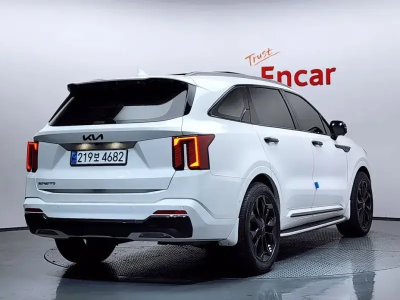 2024 Kia Sorento с пробегом 21 107 км