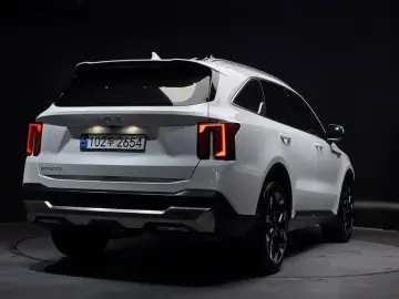 2023 Kia Sorento с пробегом 44 501 км