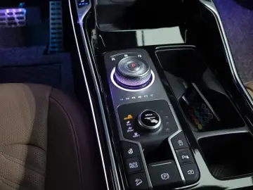 2023 Kia Sorento с пробегом 44 327 км