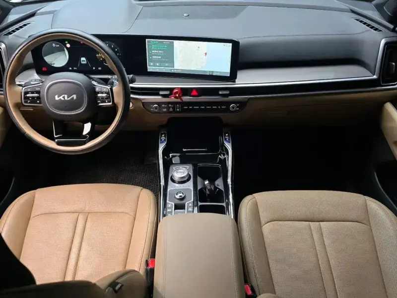 2023 Kia Sorento с пробегом 44 501 км