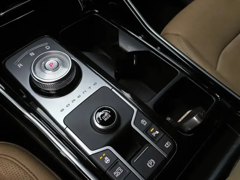 2023 Kia Sorento с пробегом 44 501 км