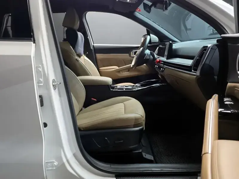 2023 Kia Sorento с пробегом 44 501 км