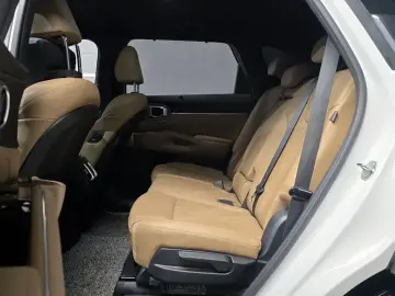 2023 Kia Sorento с пробегом 44 501 км