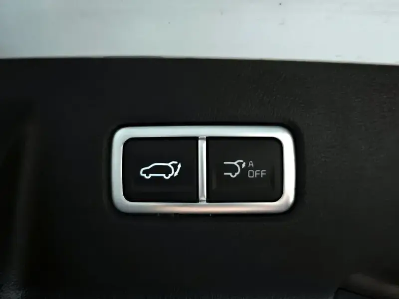 2023 Kia Sorento с пробегом 44 501 км