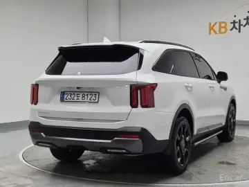 2025 Kia Sorento с пробегом 8 981 км