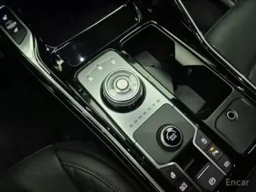 2025 Kia Sorento с пробегом 8 981 км