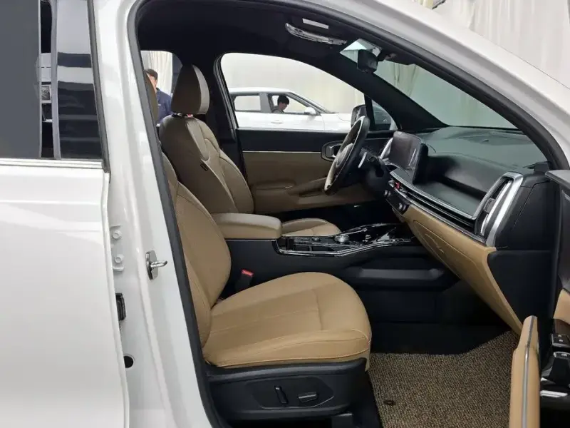 2024 Kia Sorento с пробегом 20 017 км