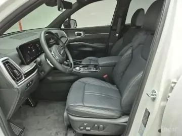 2025 Kia Sorento с пробегом 8 981 км