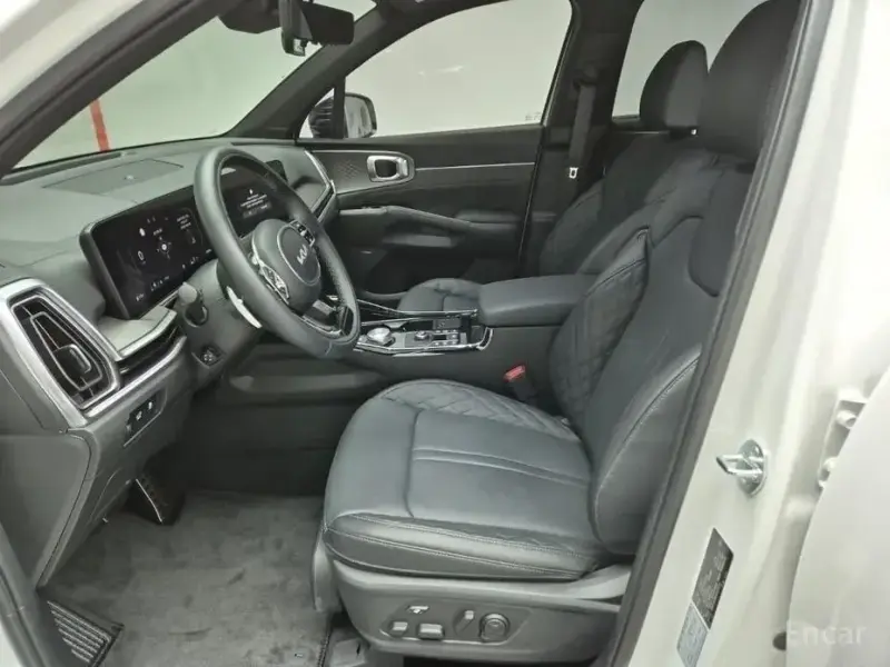 2025 Kia Sorento с пробегом 8 981 км
