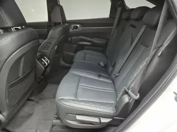 2025 Kia Sorento с пробегом 8 981 км