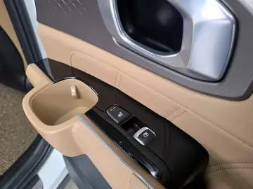 2024 Kia Sorento с пробегом 20 017 км