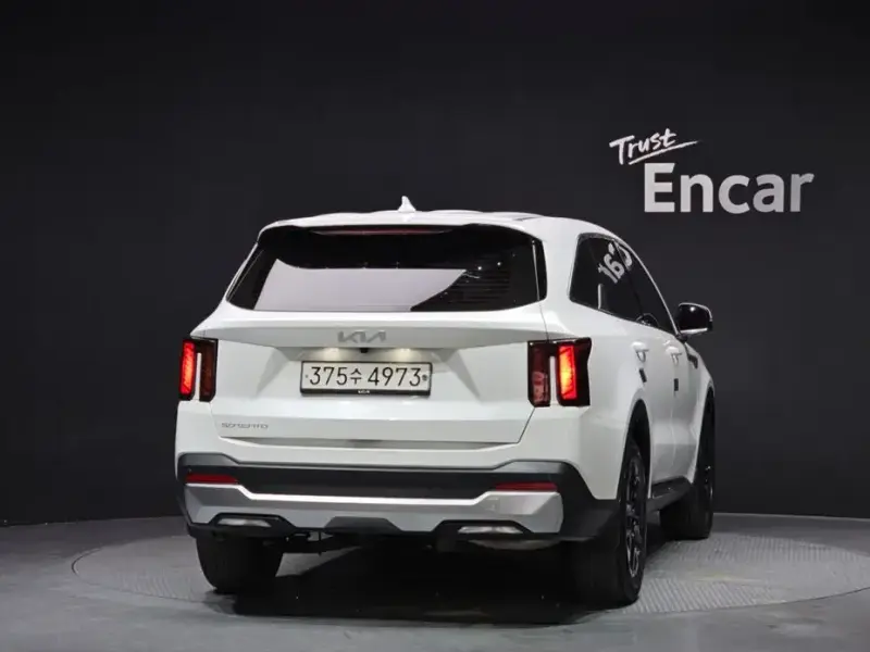 2023 Kia Sorento с пробегом 39 797 км
