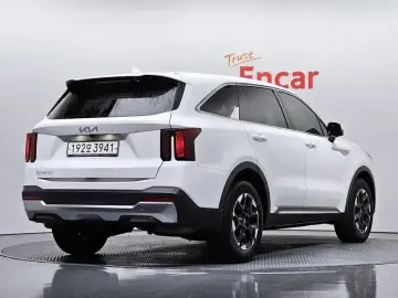 2024 Kia Sorento с пробегом 17 740 км