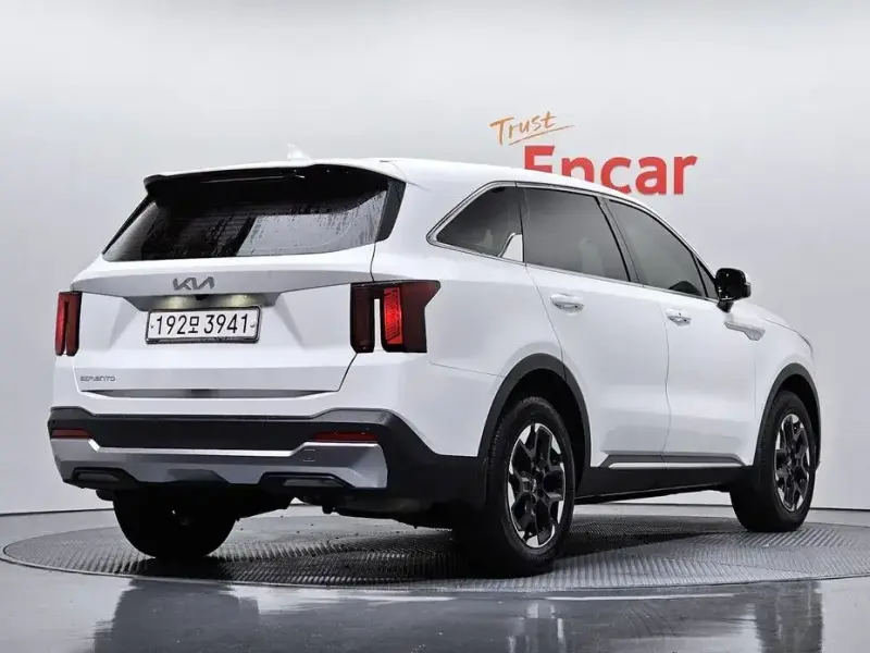 2024 Kia Sorento с пробегом 17 740 км