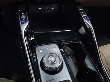 2024 Kia Sorento с пробегом 17 740 км