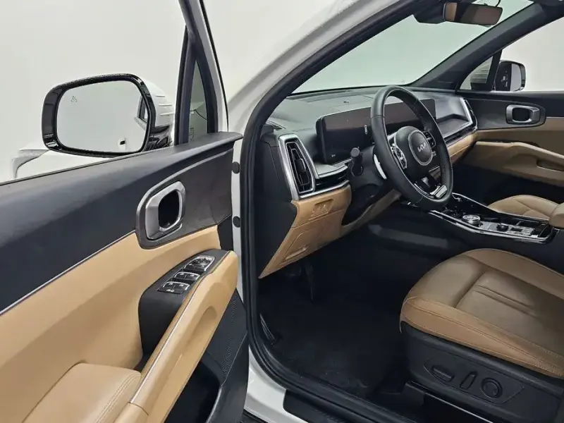 2024 Kia Sorento с пробегом 17 740 км