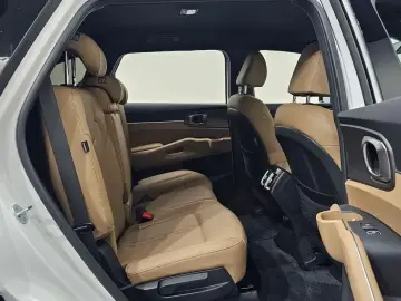 2024 Kia Sorento с пробегом 17 740 км