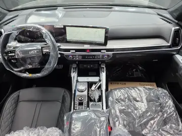 2025 Kia Sorento с пробегом 11 км