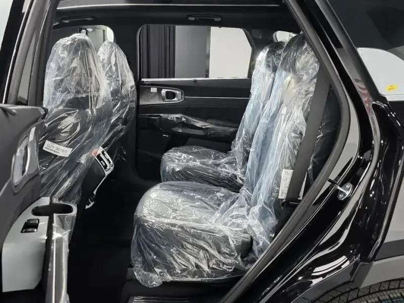 2025 Kia Sorento с пробегом 11 км