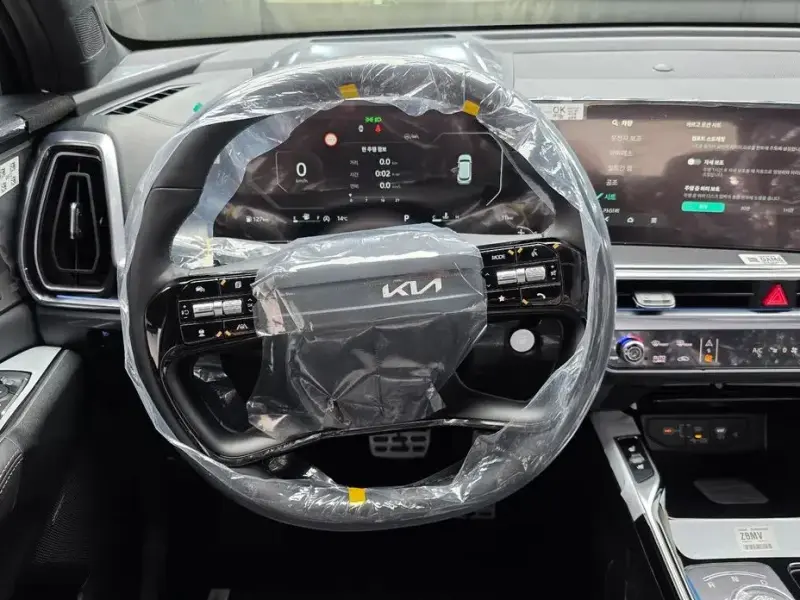 2025 Kia Sorento с пробегом 11 км