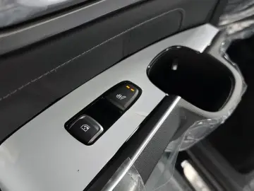 2025 Kia Sorento с пробегом 11 км