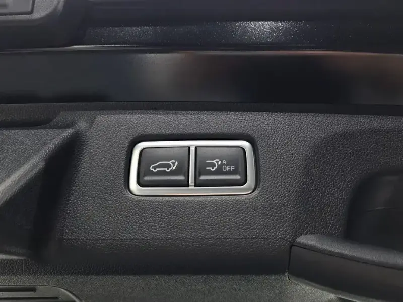 2025 Kia Sorento с пробегом 11 км