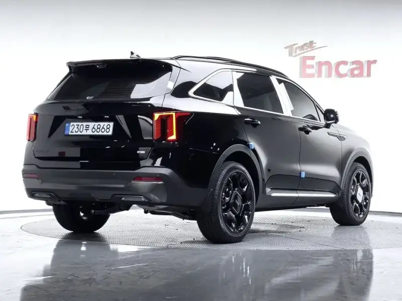 2025 Kia Sorento с пробегом 15 км