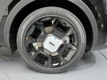 2025 Kia Sorento с пробегом 15 км