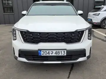 2023 Kia Sorento с пробегом 12 000 км