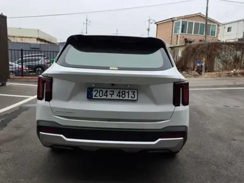 2023 Kia Sorento с пробегом 12 000 км