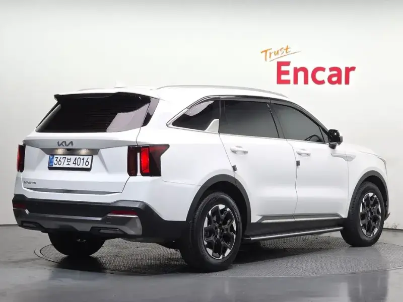 2025 Kia Sorento с пробегом 6 849 км