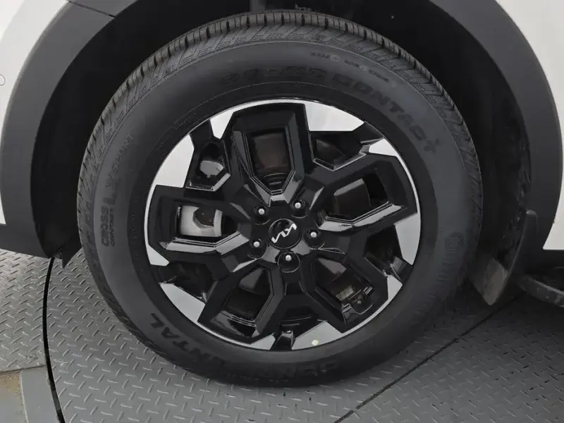 2025 Kia Sorento с пробегом 6 849 км