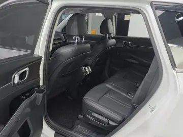 2025 Kia Sorento с пробегом 6 849 км