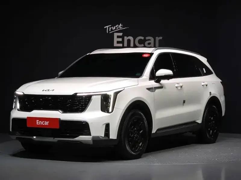 2023 Kia Sorento с пробегом 28 407 км