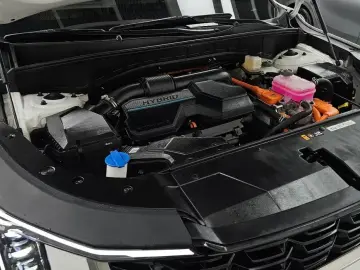 2023 Kia Sorento с пробегом 28 407 км