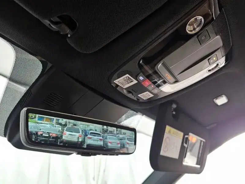 2023 Kia Sorento с пробегом 28 407 км