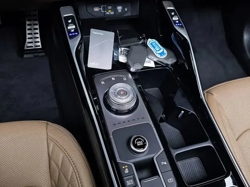 2025 Kia Sorento с пробегом 3 624 км