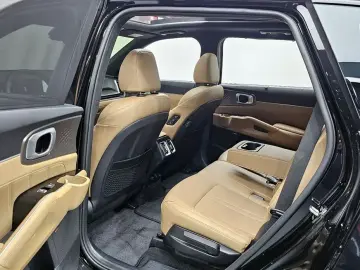 2025 Kia Sorento с пробегом 3 624 км